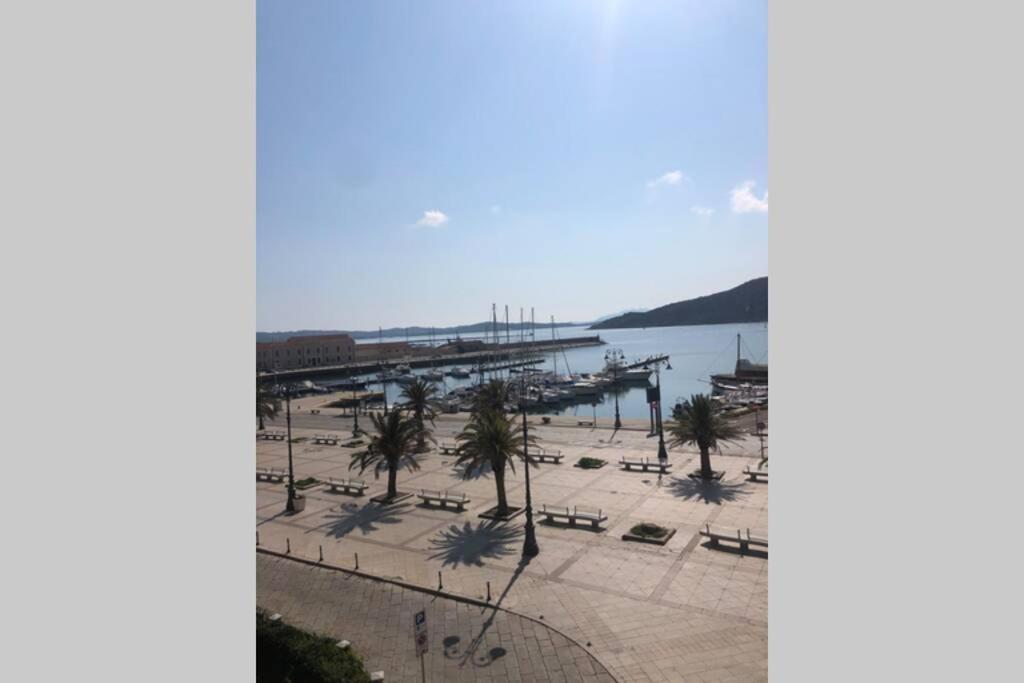 Apartment Incantevole La Maddalena Vista Mare Codice Iun Q5459